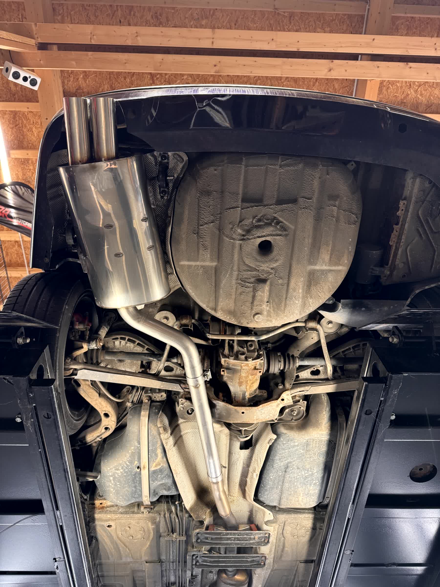 Handgefertigte Edelstahl Auspuff-Endschalldämpfer