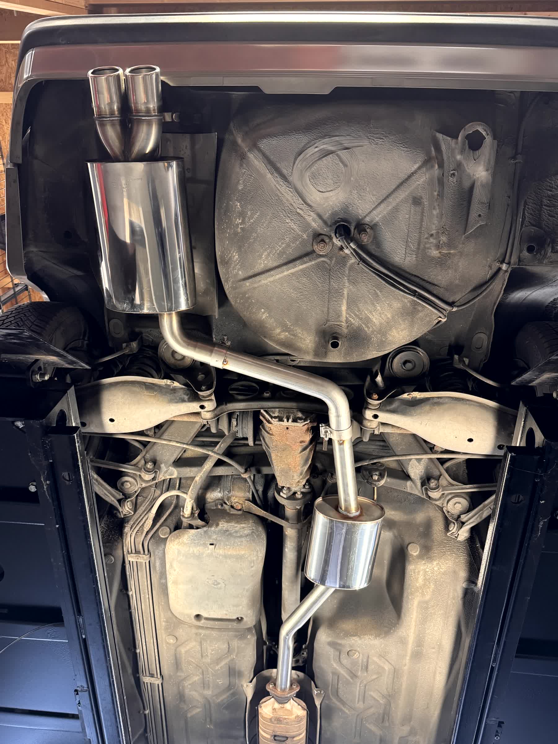 Handgefertigte Edelstahl Auspuffanlage