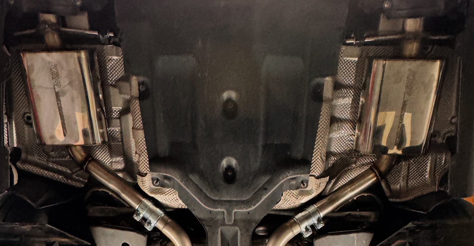 Handgefertigte Edelstahl Auspuff-Endschalldämpfer