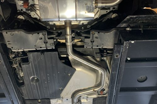 Handgefertigter Edelstahl Auspuffanlage/Endschalldämpfer-Quer mit zwei Endrohren Rechts