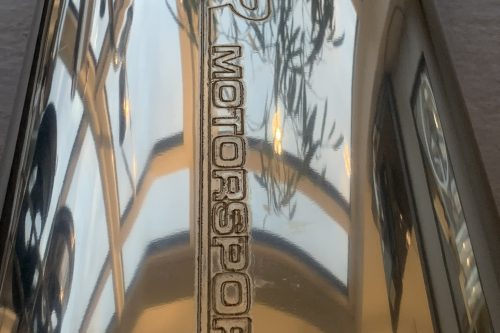 Handgefertigter Edelstahl Auspuff-Endschalldämpfer