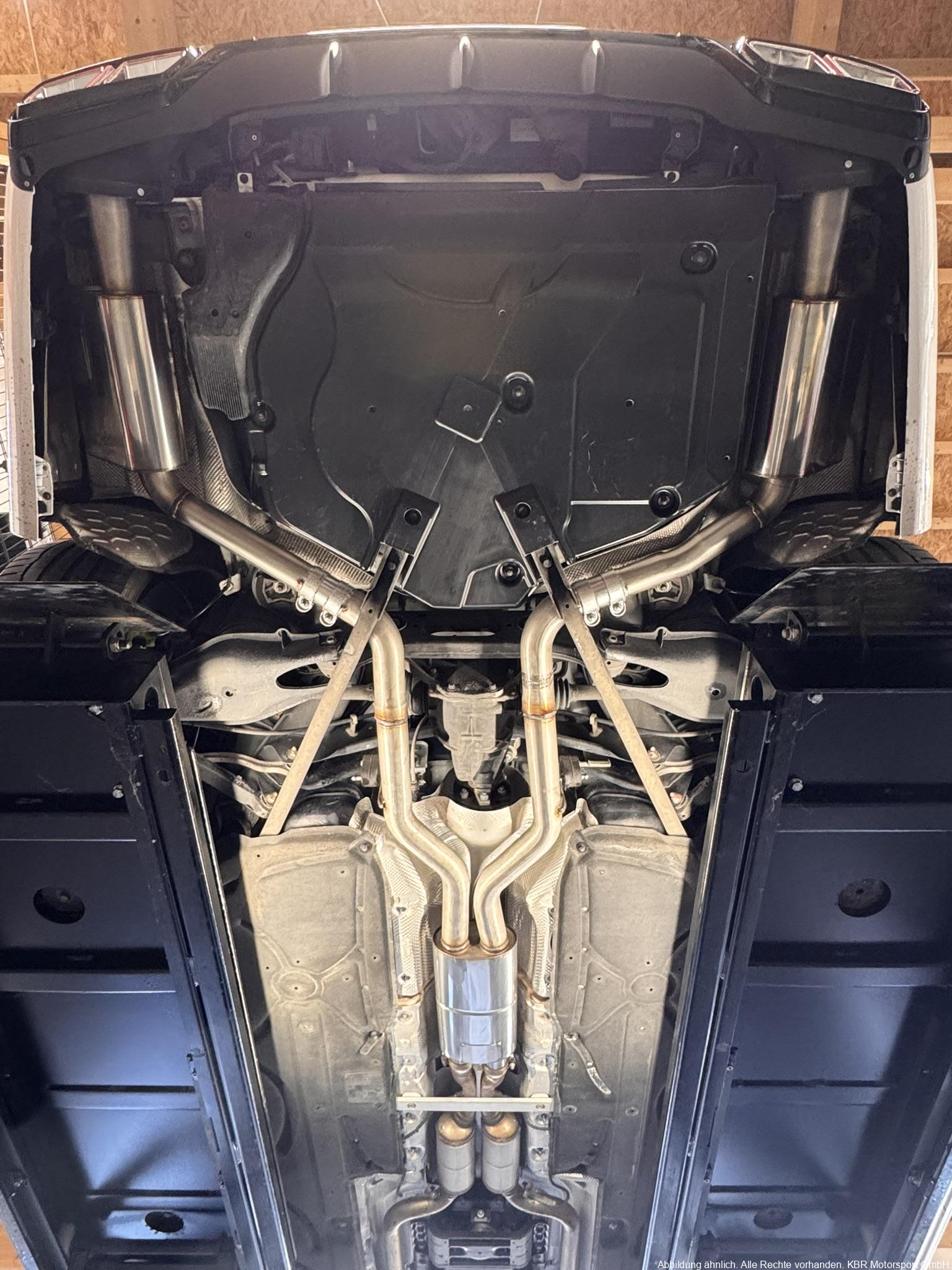 Handgefertigte Edelstahl Auspuffanlage (Serienendrohre in der Stoßstange)