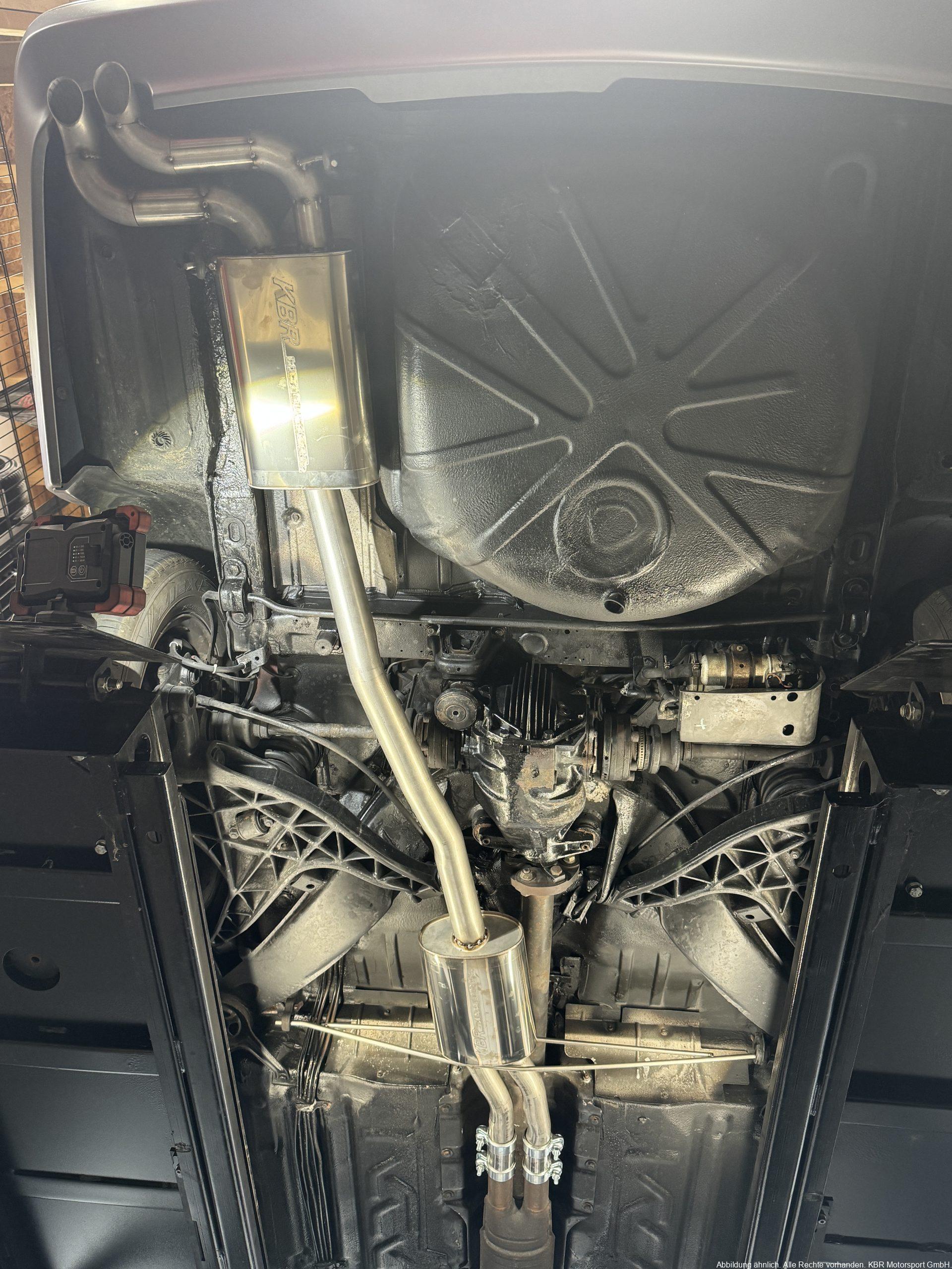 Handgefertigte Edelstahl Auspuffanlage in Serien Optik