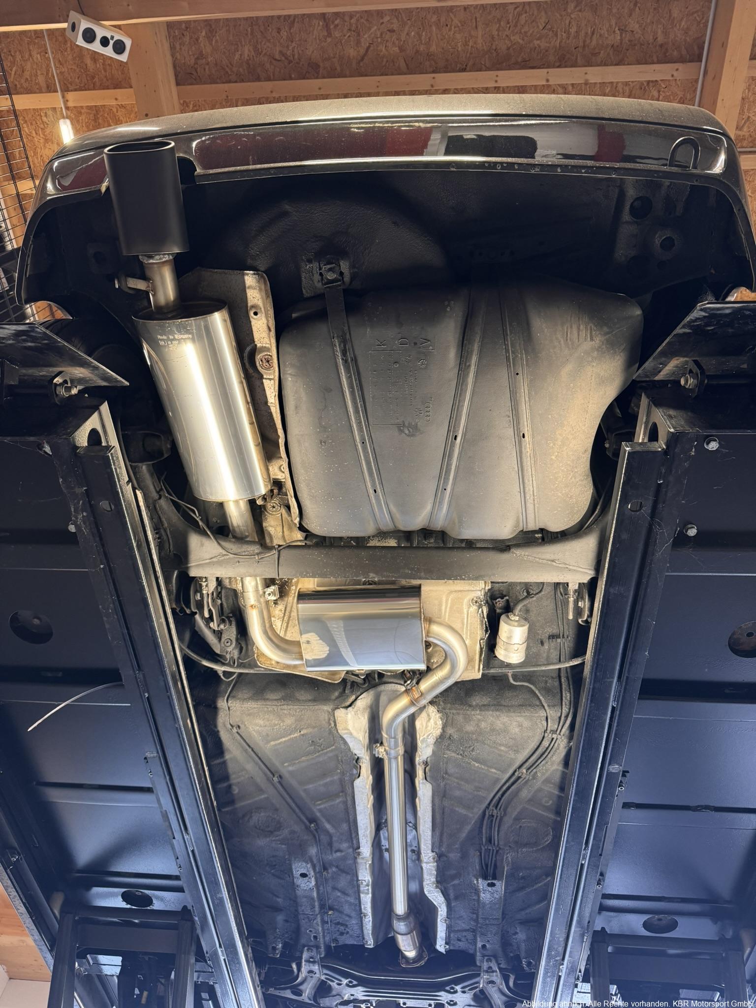 Handgefertigte Edelstahl Auspuffanlage